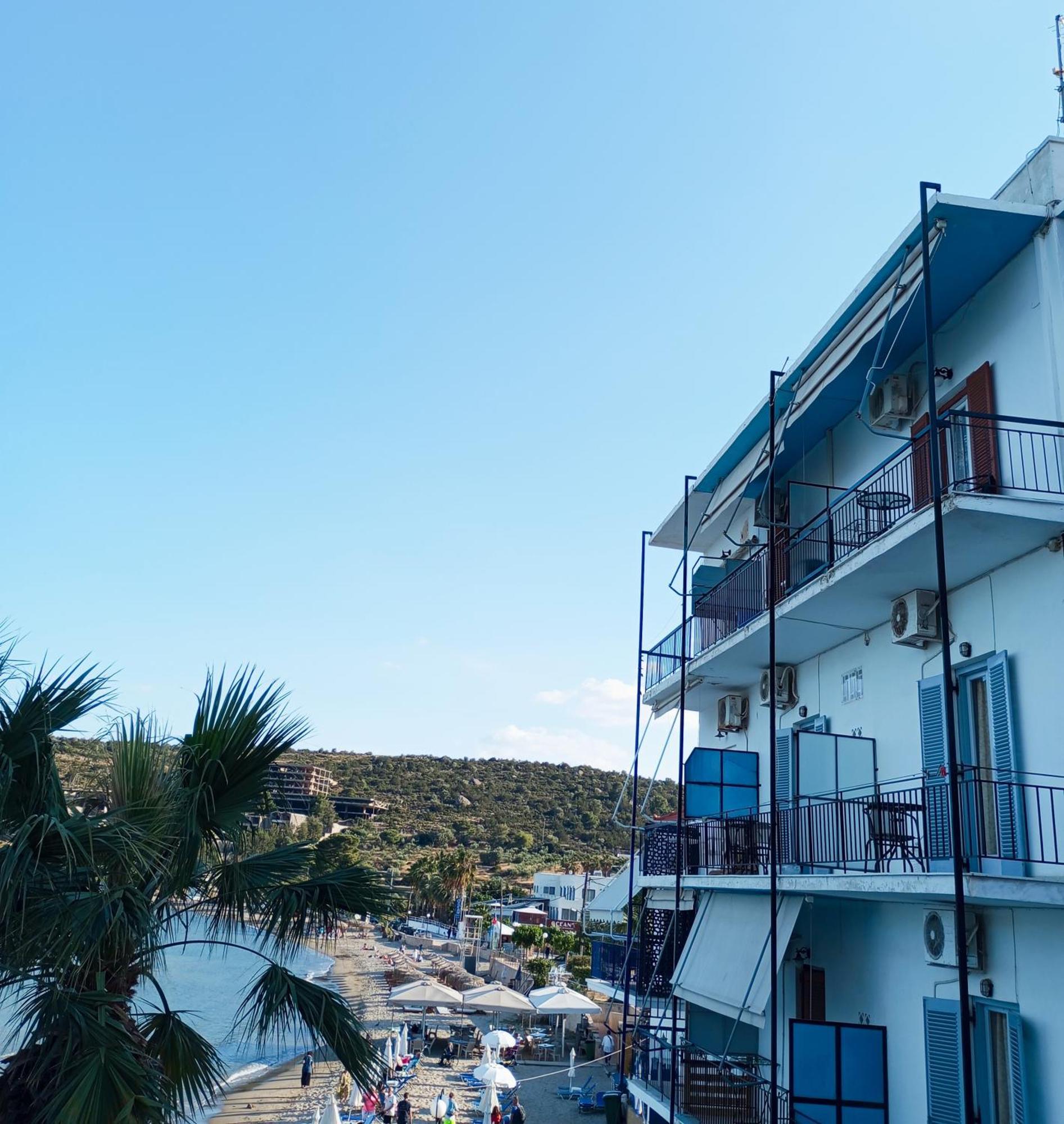 Svetlana&Michalis Oasis Hotel Agia Marina  Exterior foto