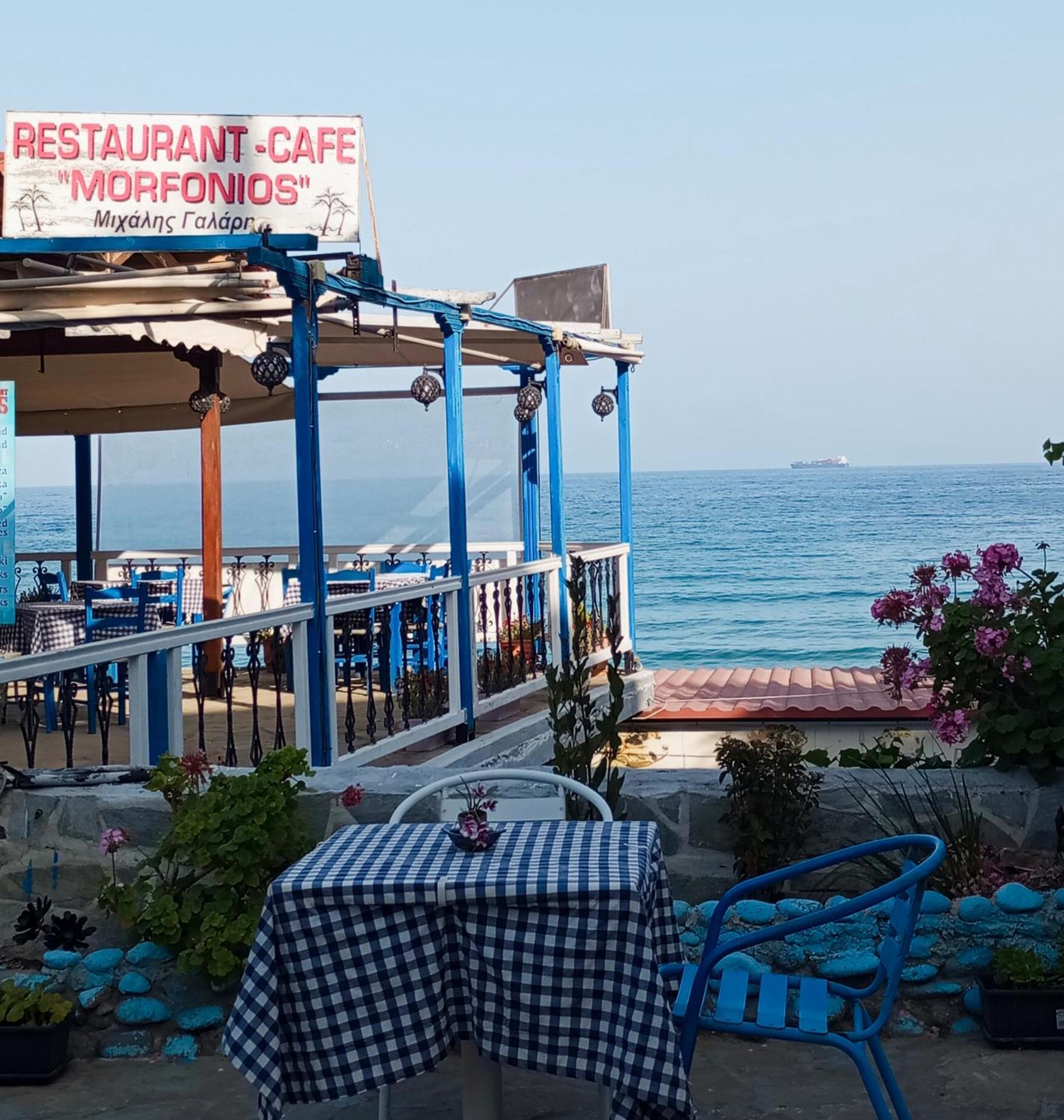 Svetlana&Michalis Oasis Hotel Agia Marina  Exterior foto